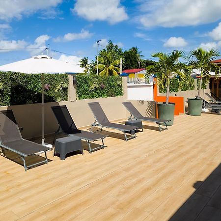 T2 Jacuzzis et piscine au centre ville de Port-Louis Extérieur photo